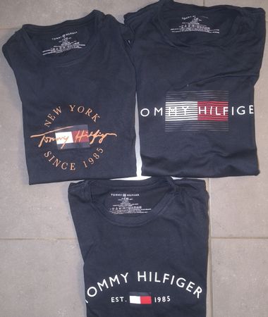 Lot de 3 T-shirts Tommy Hilfiger taille M en parfait état