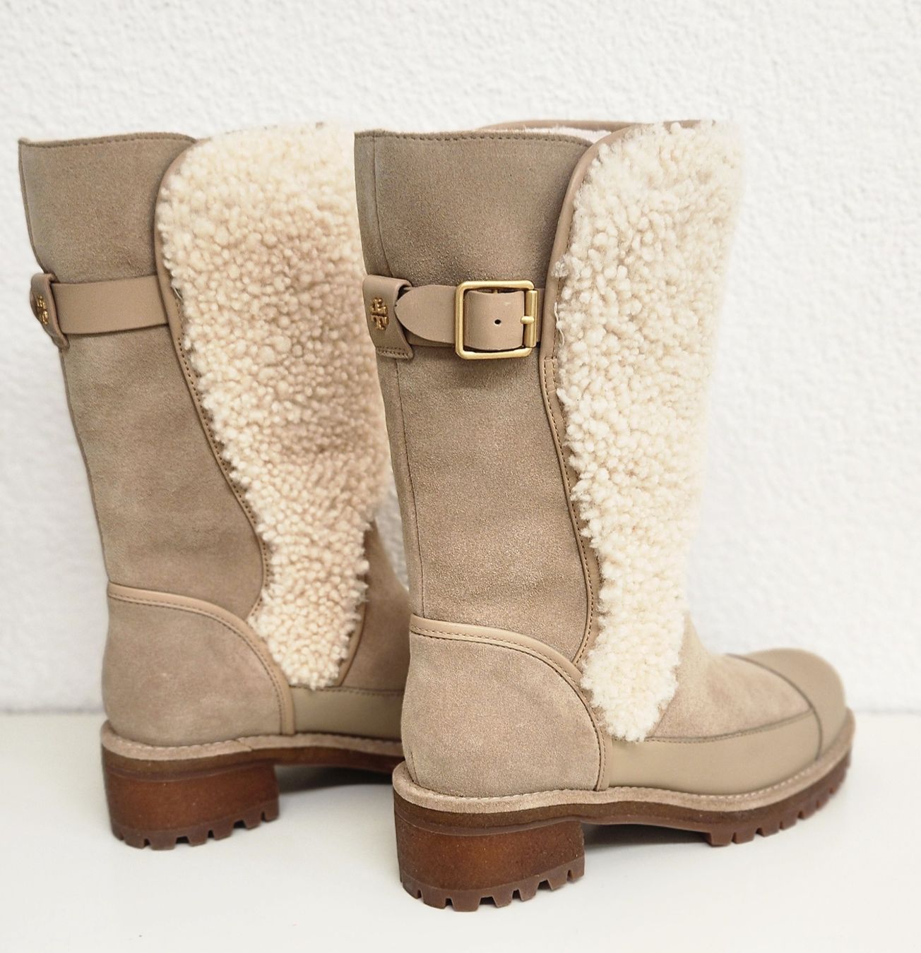Tory Burch Herrenschuhe: Tory Burch Lammfell Stiefel Gr. 37 NEU! – Neu und originalverpackt aus Wollerau von CH8832 5