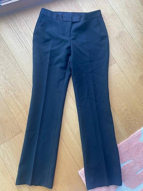 Zara Hosen: Zara Hose - Smoking Style – Gebraucht aus Zürich von Connywee