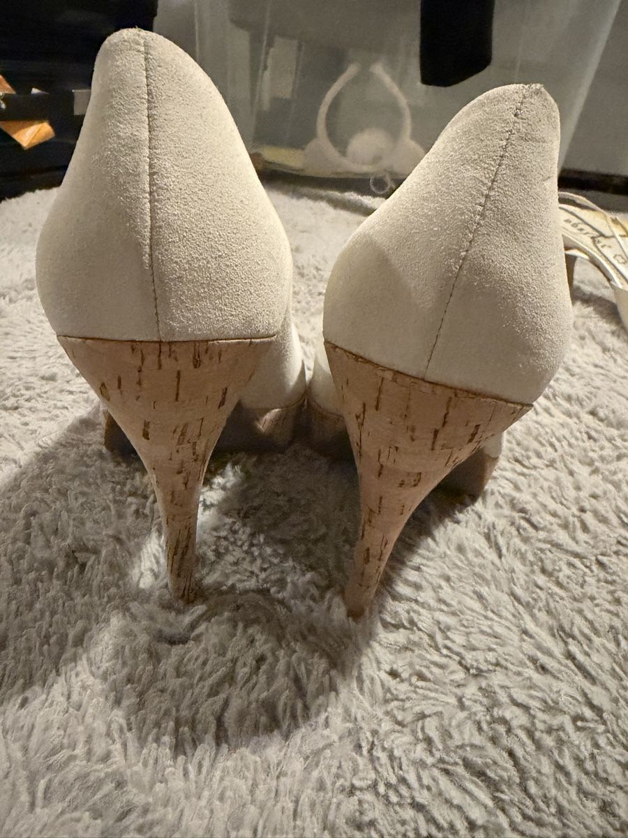 Calvin Klein Scarpe da donna: Calvin Klein Cork Heels, size 41Cream Colour, Spring – Nuovo (secondo la descrizione) da Bursinel venduto da maya_78 2
