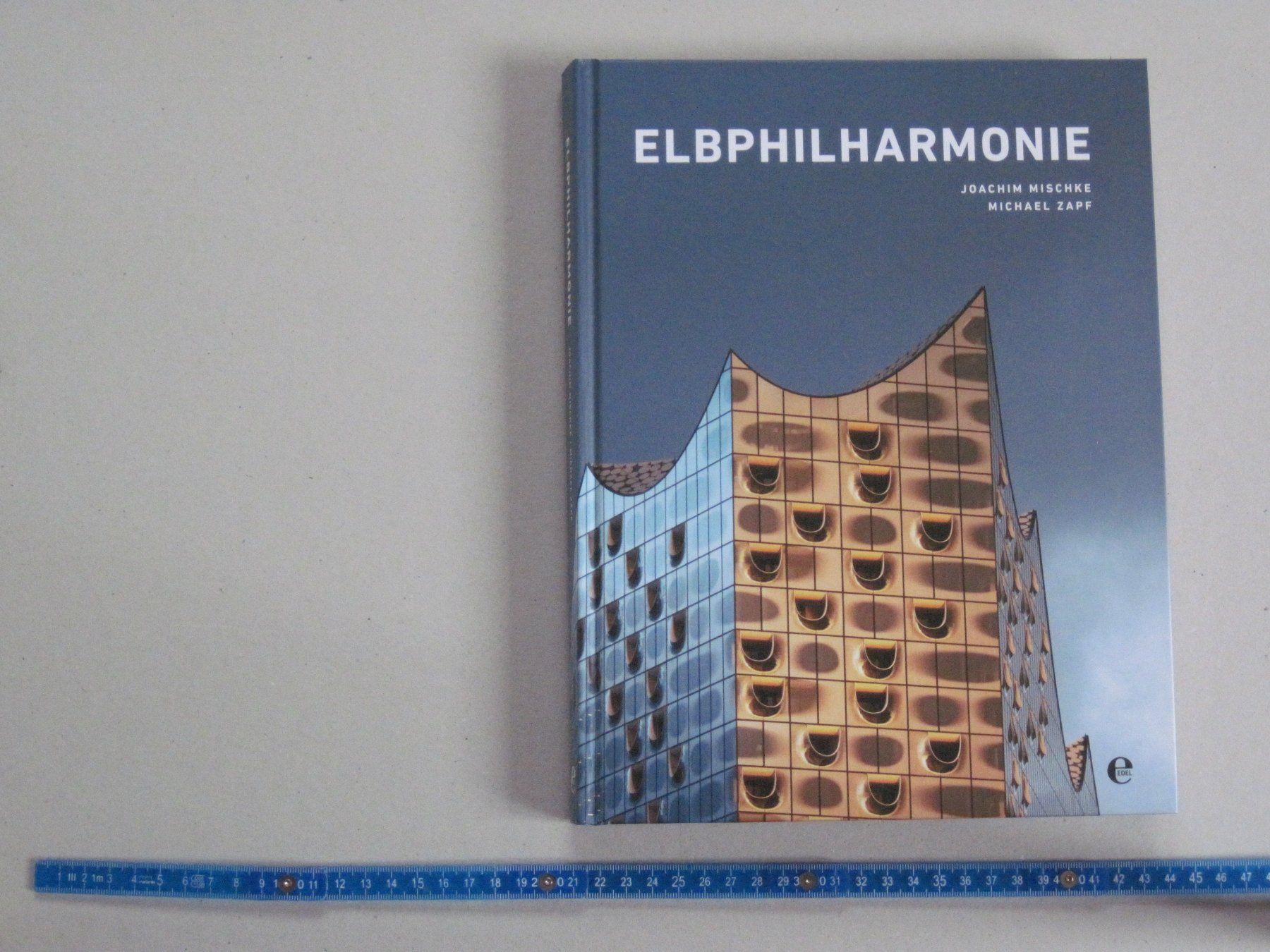 Libri: Elbphilharmonie – Usato da Feuerthalen venduto da mam_5l7b