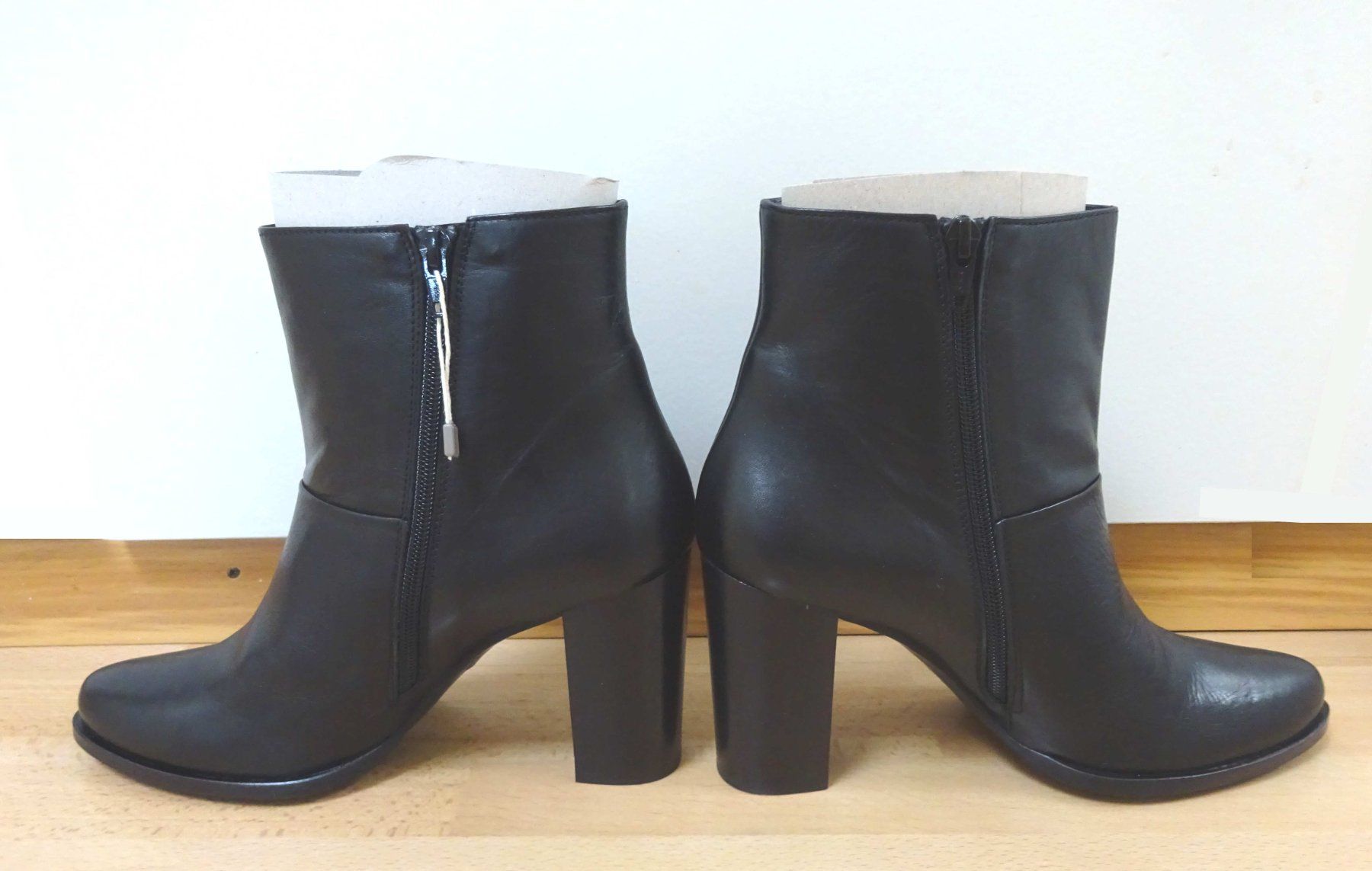 Scarpe da donna: Massimo Rebecchi - Neue Stiefeletten - Leder - Grösse 40 – Nuovo e nell'imballaggio originale da Zofingen venduto da Justizia_01 4