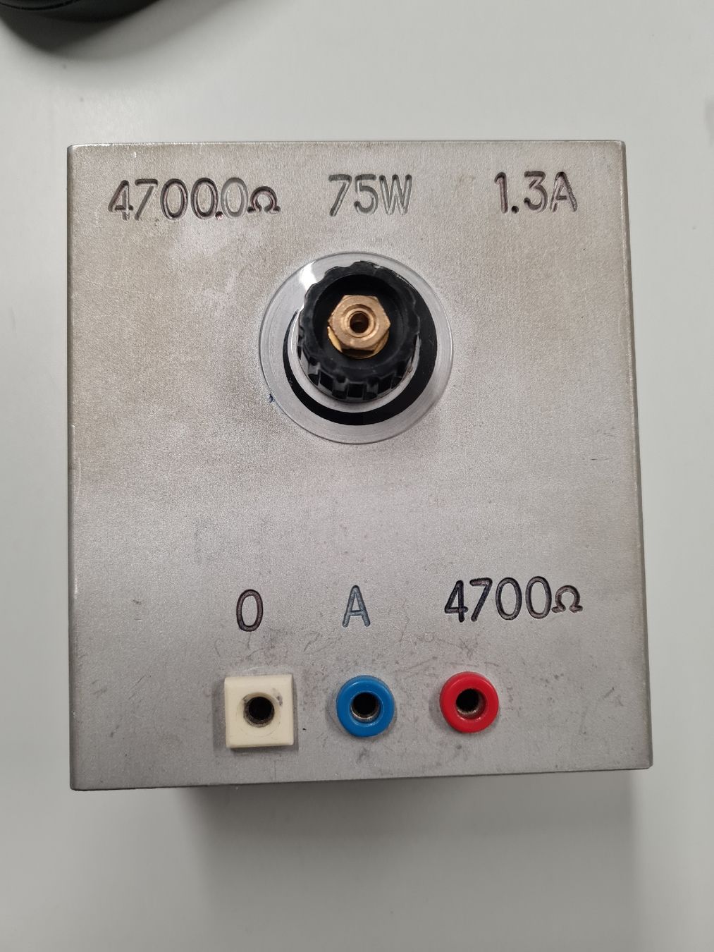 Componenti elettronici: Variac 4700 Ohm, 75W – Usato da Horw venduto da Arta20000