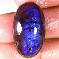 Labradorit 26.9ct Blau Oval Madagaskar unbehandelt