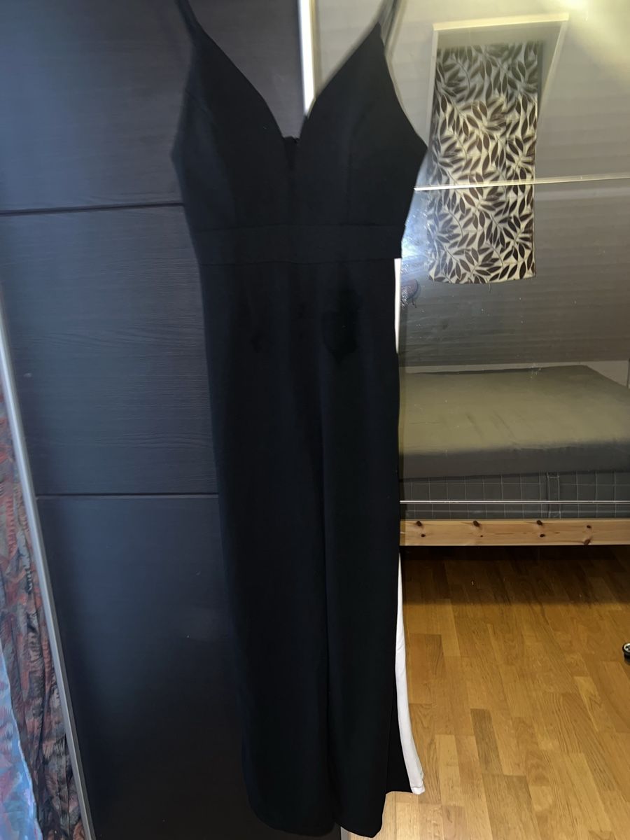 Jumpsuits: Black Jumpsuit Spaghetti Straps used – D'occasion à Winterthur par NollyBB 1