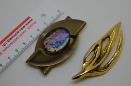 2 broches Vintage en métal doré