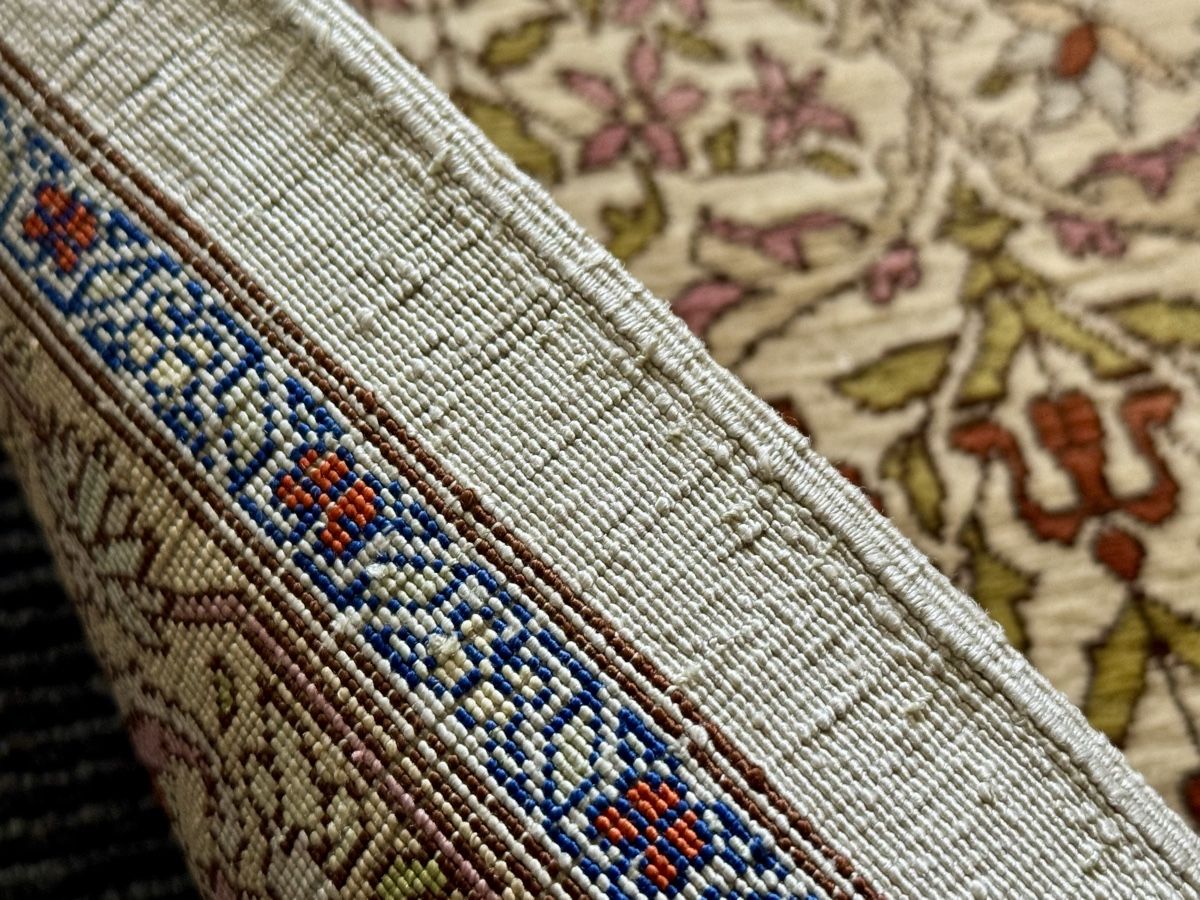 Teppiche: Hereke-Orientteppich, Seide, Top-Zustand – Gebraucht aus Romanshorn von Resddi 3