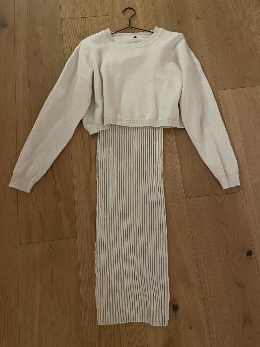 Vestiti: Trendiges Strickkleid-Set Kleid Pullover Beige, Grösse M, – Usato da Luzern venduto da PAMI23