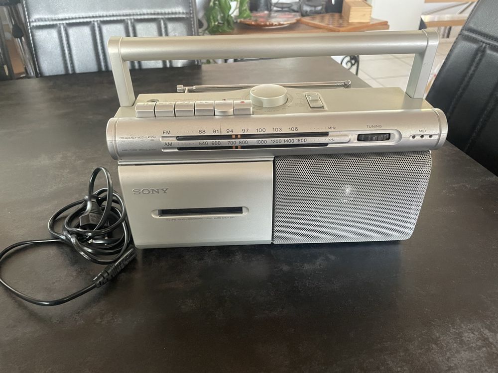Retro Sony CFM-20 AM FM Radio Cassette Tape