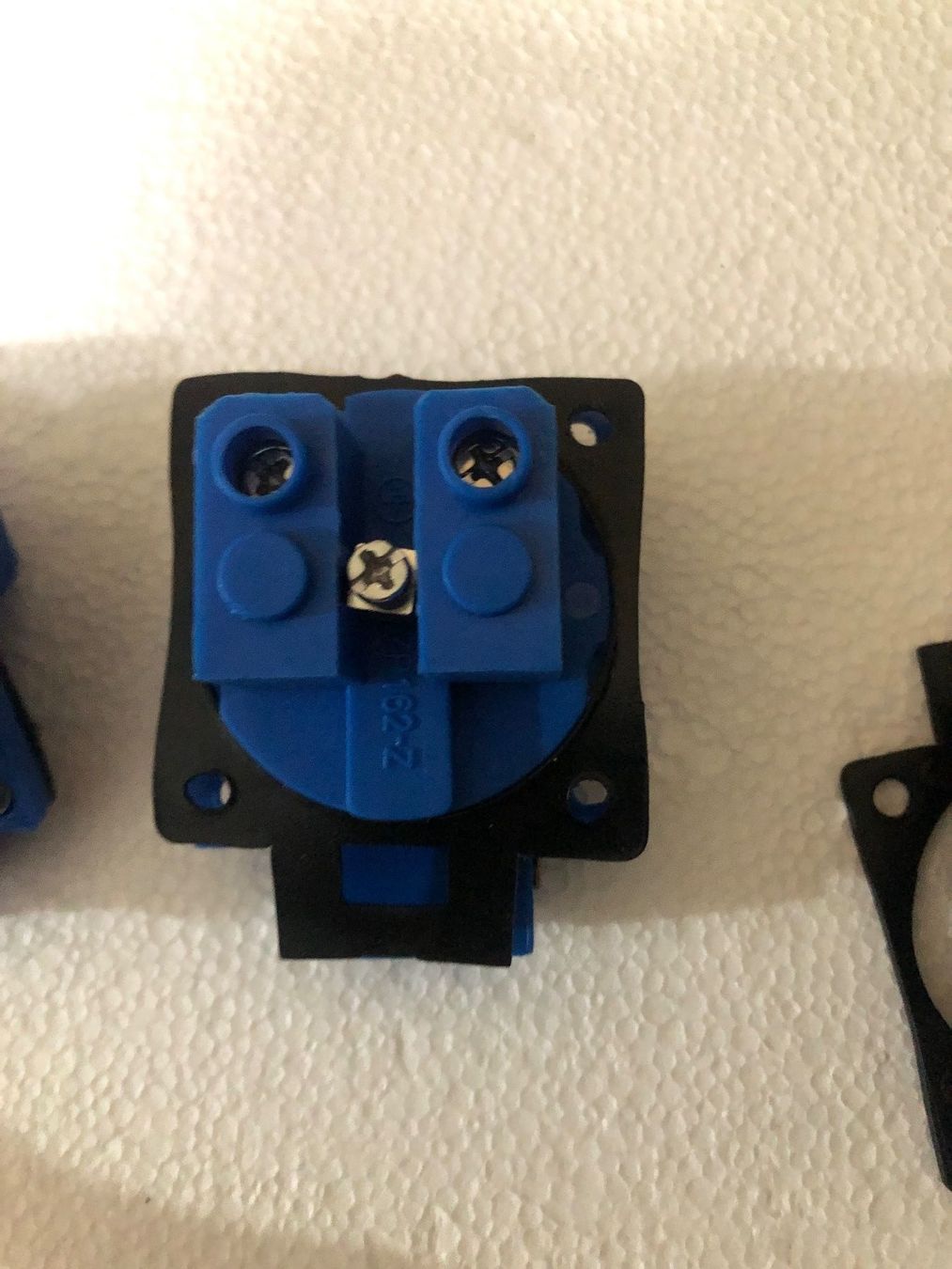 Stecker: Einbausteckdose Steckdosen  32A  +16-10A – Gebraucht aus Biel-Bienne von alos07 2