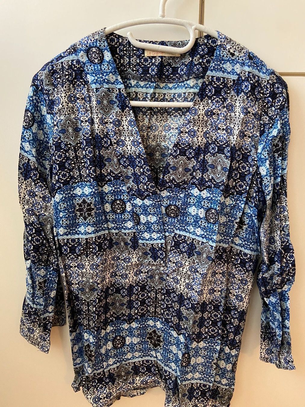 Camicette: Blouse bleue à motifs taille L – Usato da Veyrier venduto da Leilazizou