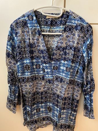 Blouse bleue à motifs taille L