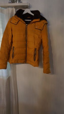 Winterjacke Senfgelb(ZARA) Gr.L->eher M (schmal geschnitten)