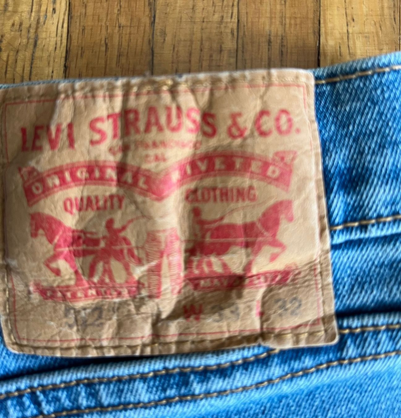 Levi's Jeans: Jeans Levi's 33 / 32 – Usato da Bussigny venduto da coltroc 4