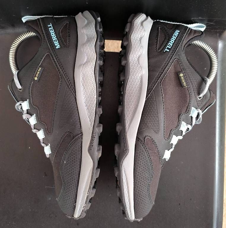 Damenschuhe: Merrell Gore-Tex Damen Wanderschuhe  schwarz, Gr. 40 – Gebraucht aus Pully von shulgin788 2