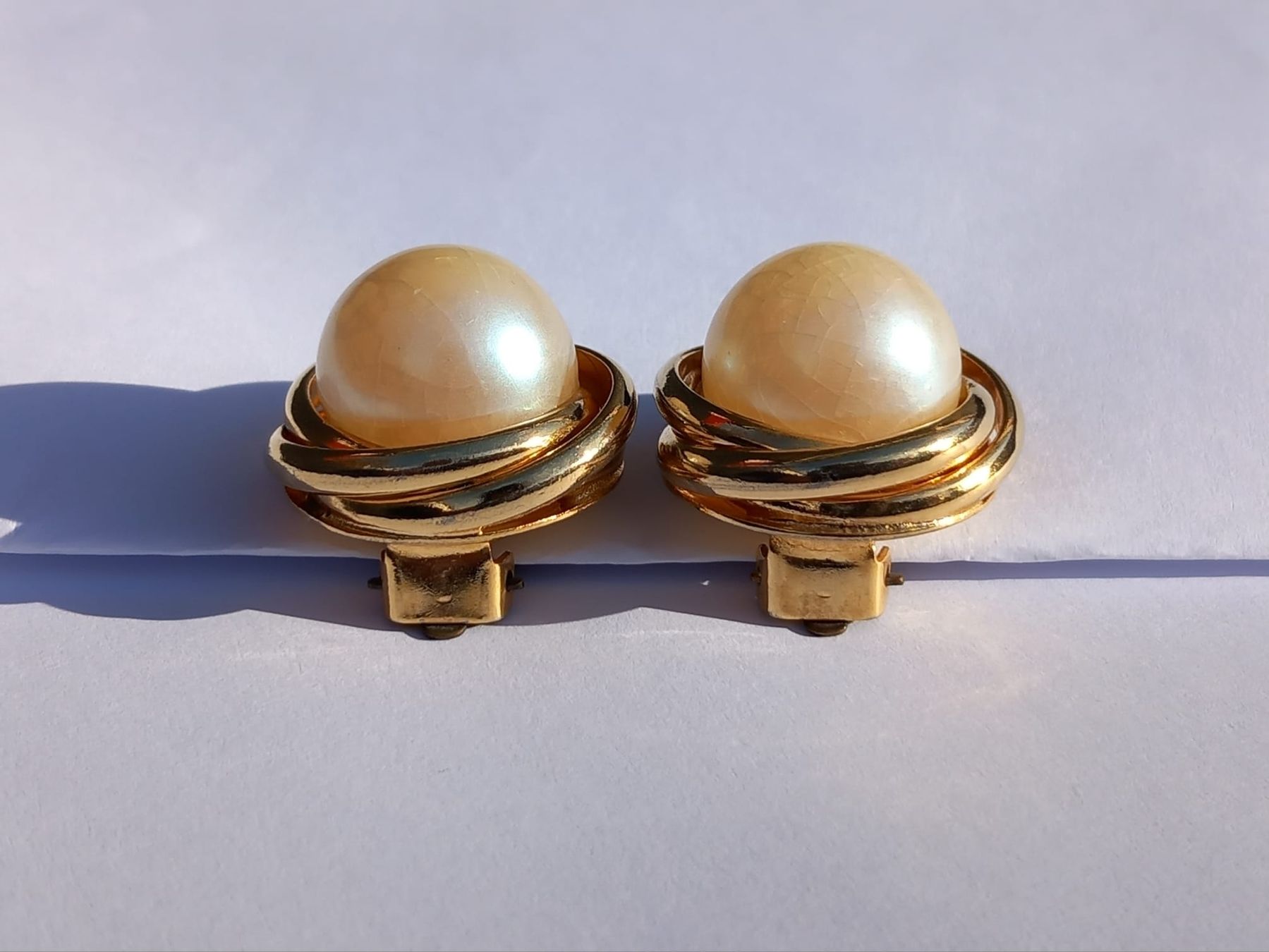 Orecchini pendenti & Orecchini a lobo: Alte Goldene Ohrclips mit Kunstperlen – Usato da Winterthur venduto da Jopf1 4