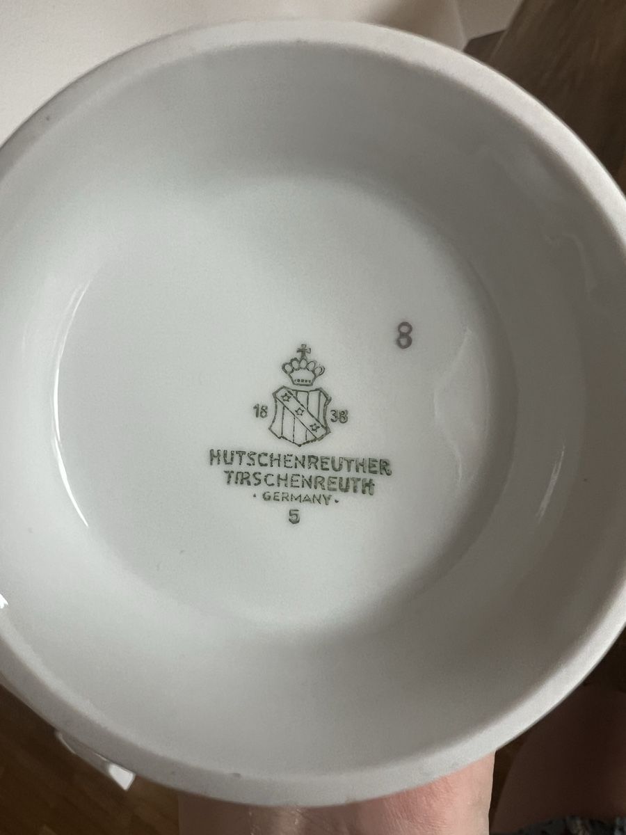 Hutschenreuther Set di piatti: Hutschenreuther Tirschenreuth Kaffeeservice – Usato da Oberdiessbach venduto da Wiederliebe 3