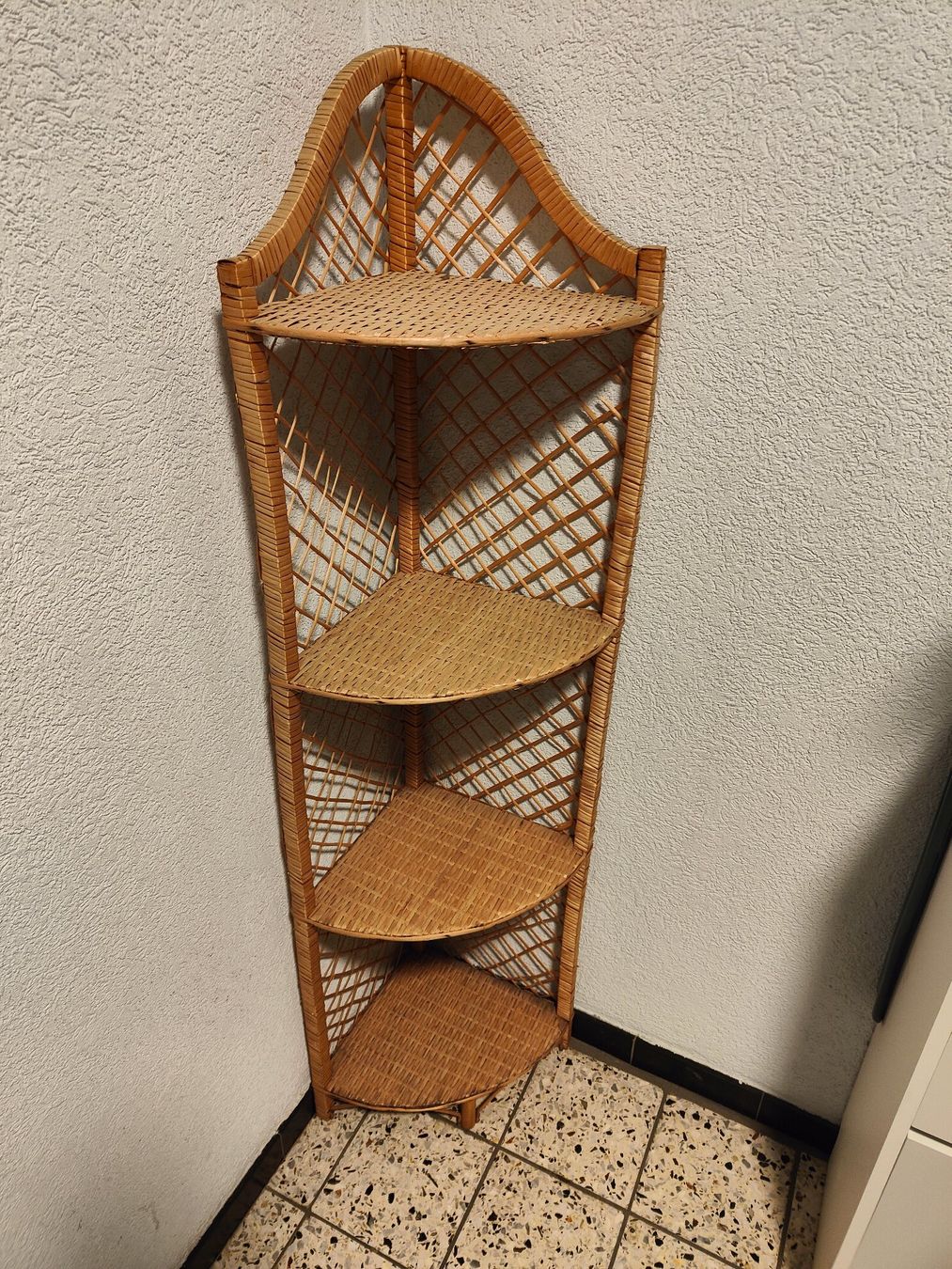 Étagères: Rattan-Eckregal – D'occasion à Studen BE par Paplo 2