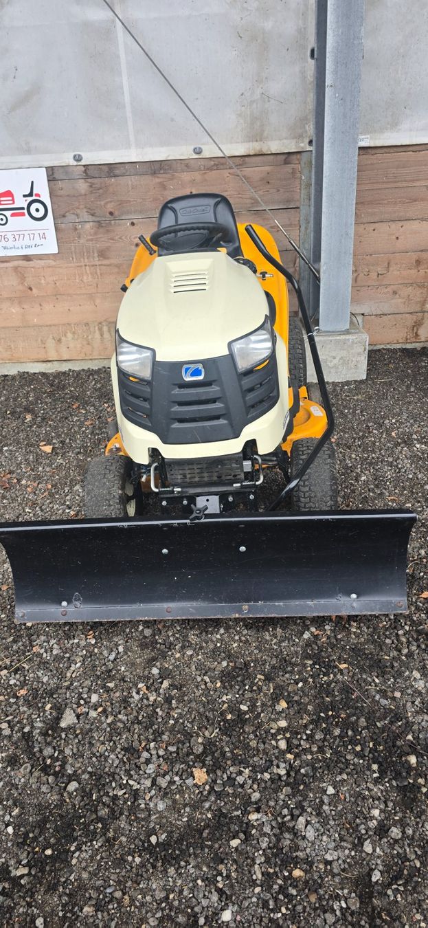 Mtd Tagliaerba: Cub Cadet Rasentraktor mit Schneepflug, – Usato da Rain venduto da Fafan069 6