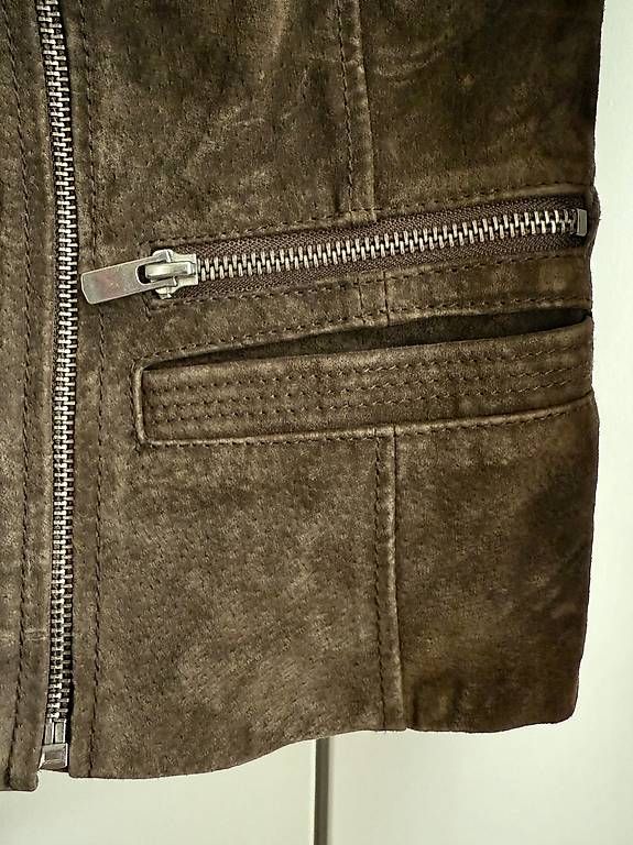 Mango Vestes: Wildlederjacke MANGO XS – D'occasion à St. Gallen par Alina.33 1