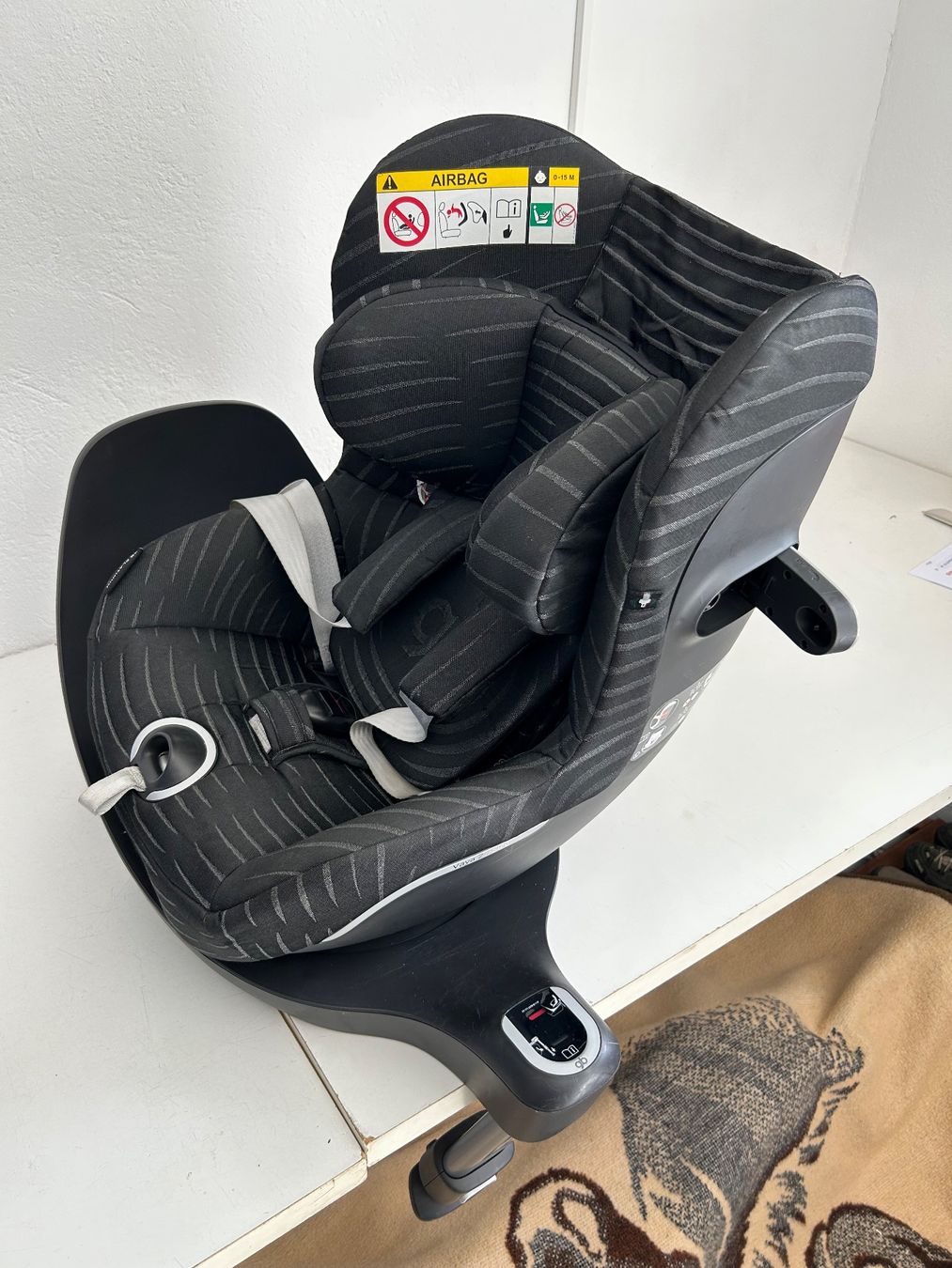 Seggiolini per auto: Babysitz - Schwarz, Top Zustand – Usato da Rechthalten venduto da and_vjy2