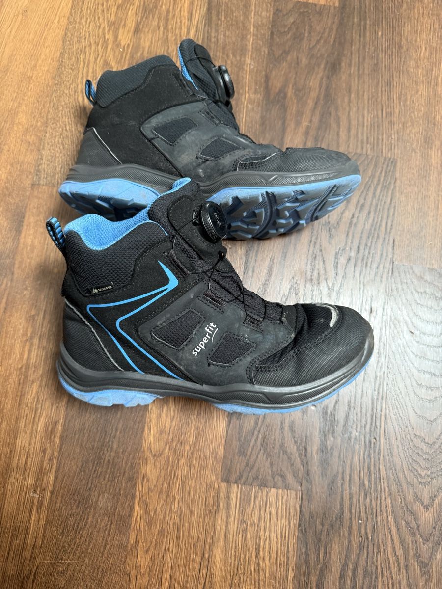 Superfit Schuhe für Jungen: Superfit Halbstiefel BOA System Grösse 35 – Gebraucht aus Adliswil von mun_k9pf 1