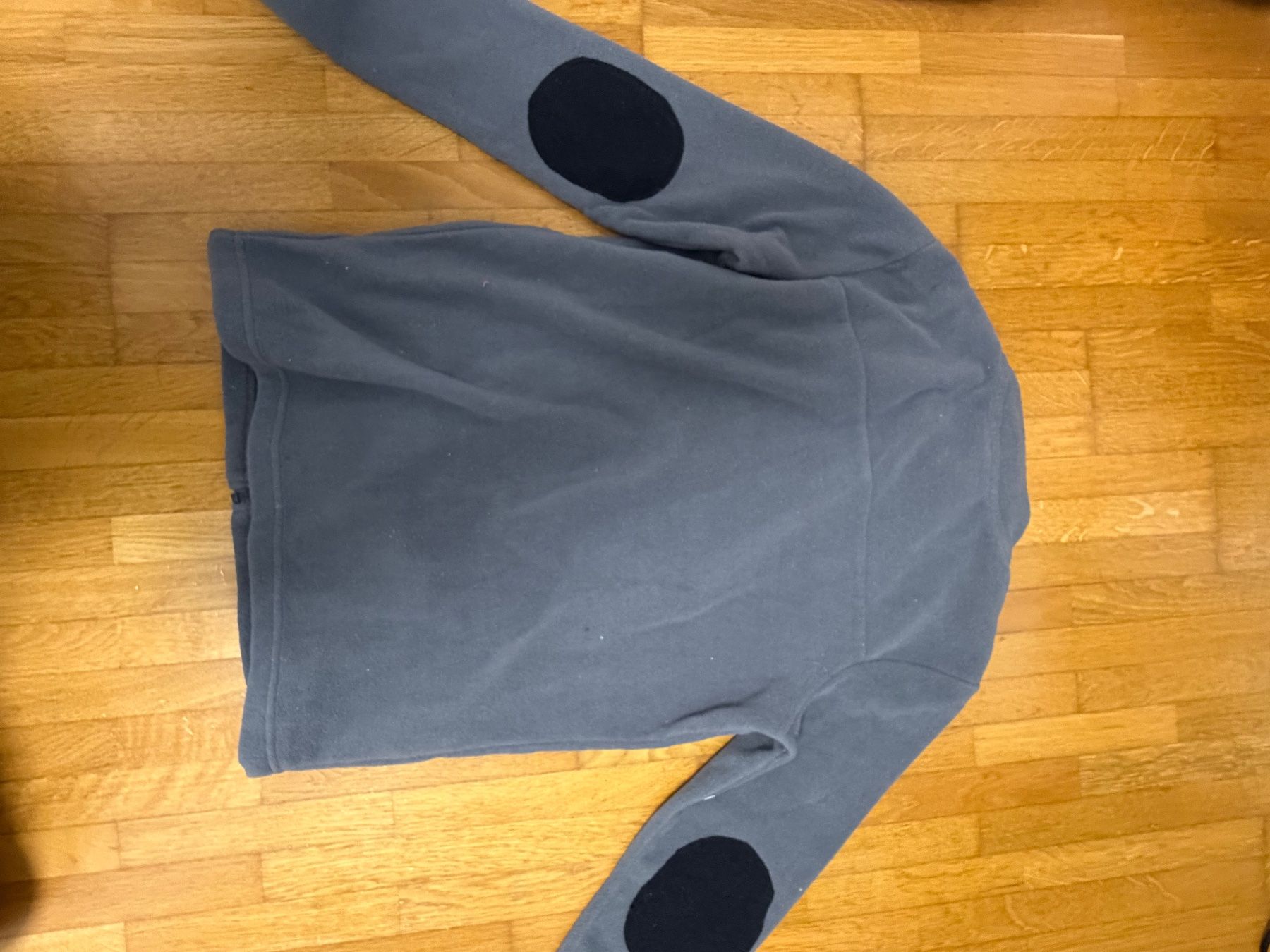 Lots de vêtements: Zwei Fleecejacken – D'occasion à Chur par alv_2xr8 6