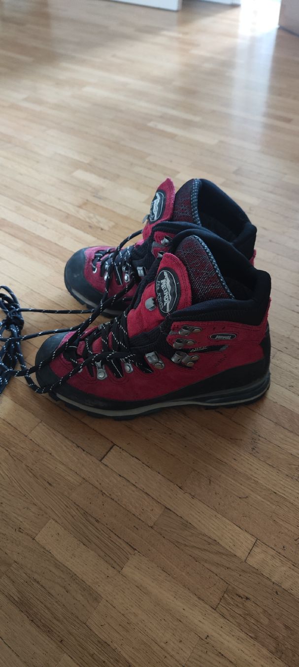 Meindl Scarpe da donna: Meindl Leather Hiking Boots – Usato da Zürich venduto da sla_5mqv 1