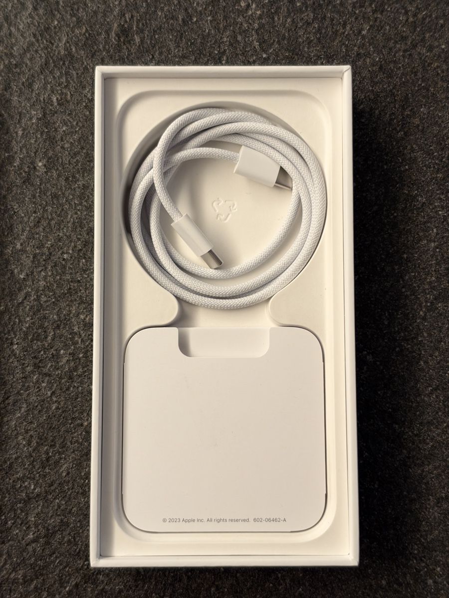 Apple Portables: iPhone 15 pro Titanium - 1 TB – D'occasion à Trimmis par Danigg7 3