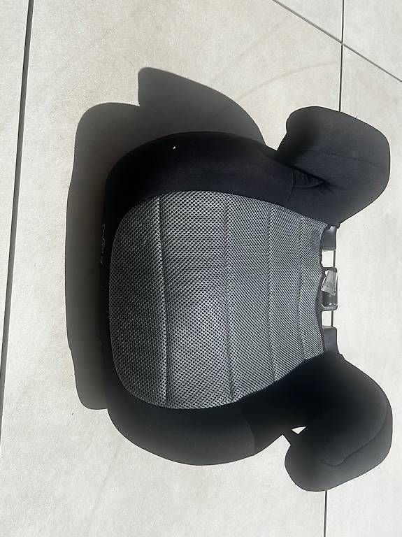 Seggiolini per auto: Child car sit / kindersitz + IsoFix – Usato da Therwil venduto da lit_f95s