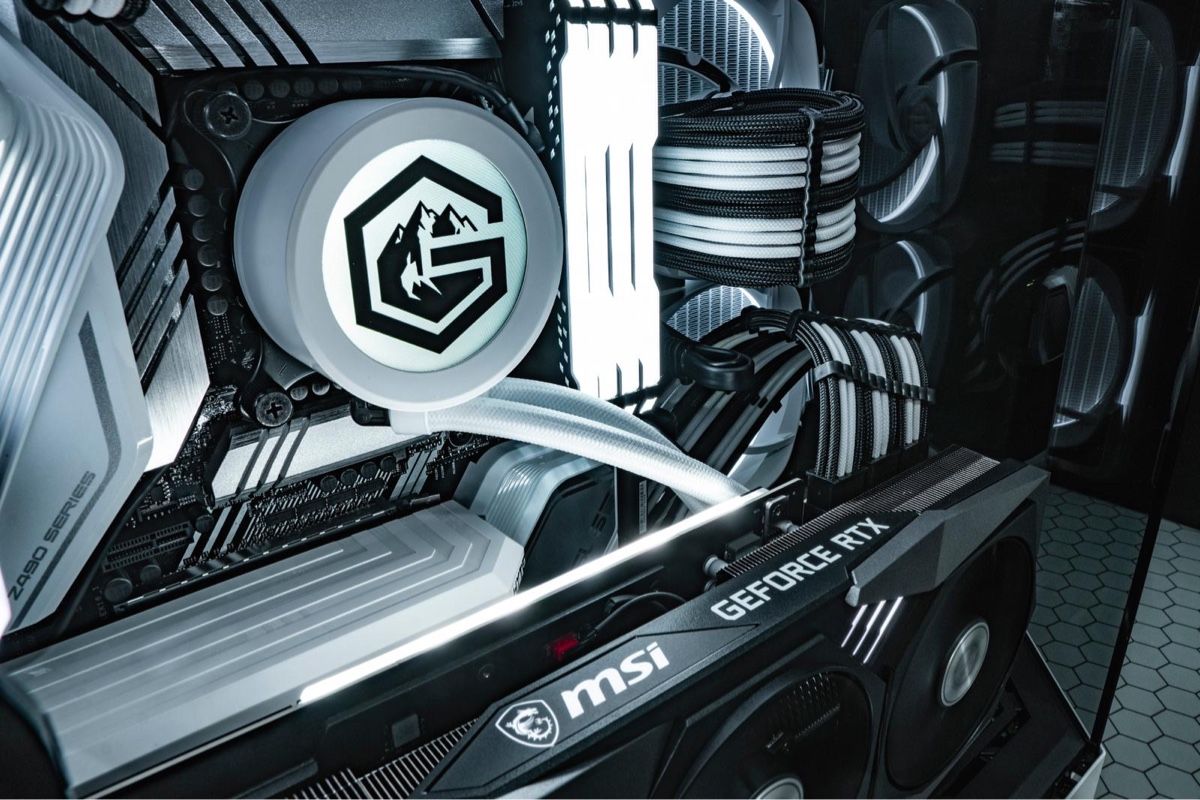PC: Gaming PC "Arctic White" – Usato da Würenlos venduto da dailymendi 6