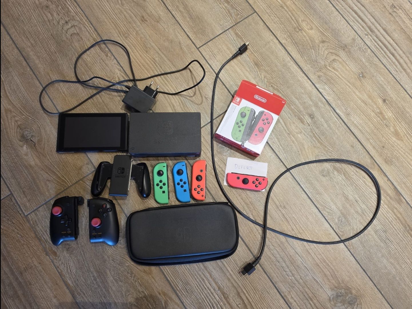 Nintendo Konsolen: Nintendo Switch Konsole Bundle – Gebraucht aus Muri AG von ailenrox
