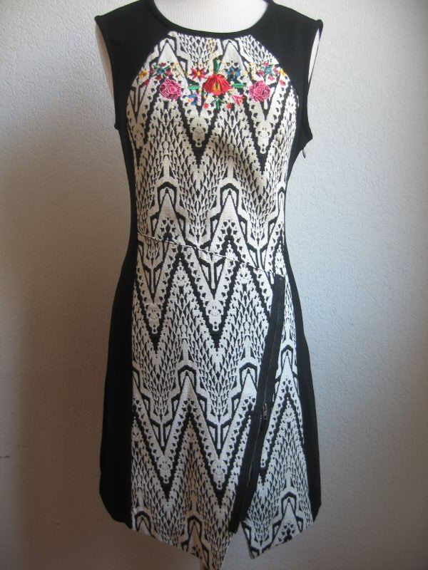 Desigual Vestiti: Desigual belle robe en taille 36CH! – Usato da Champlan venduto da baghera12