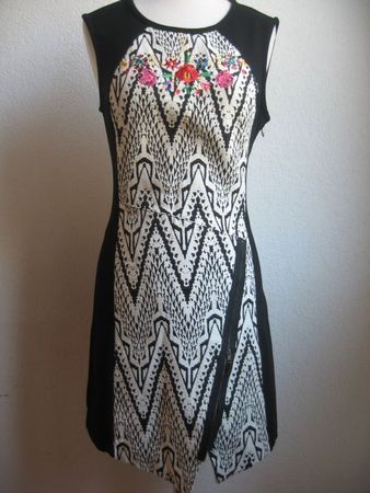 Desigual belle robe en taille 36CH!