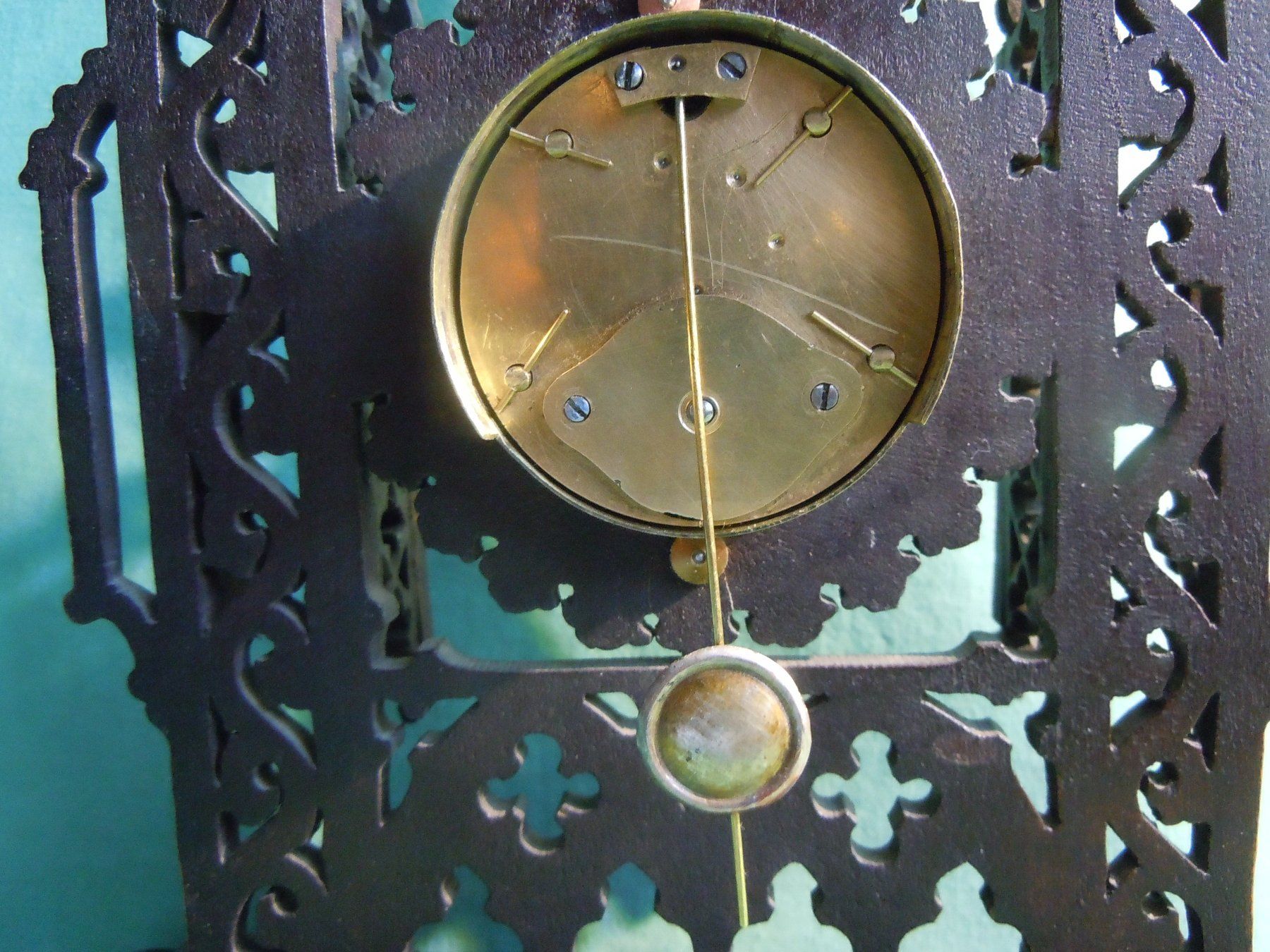 Orologi da terra & Orologi da parete: Kleine Tischuhr – Usato da Buchs SG venduto da dankeschon 2