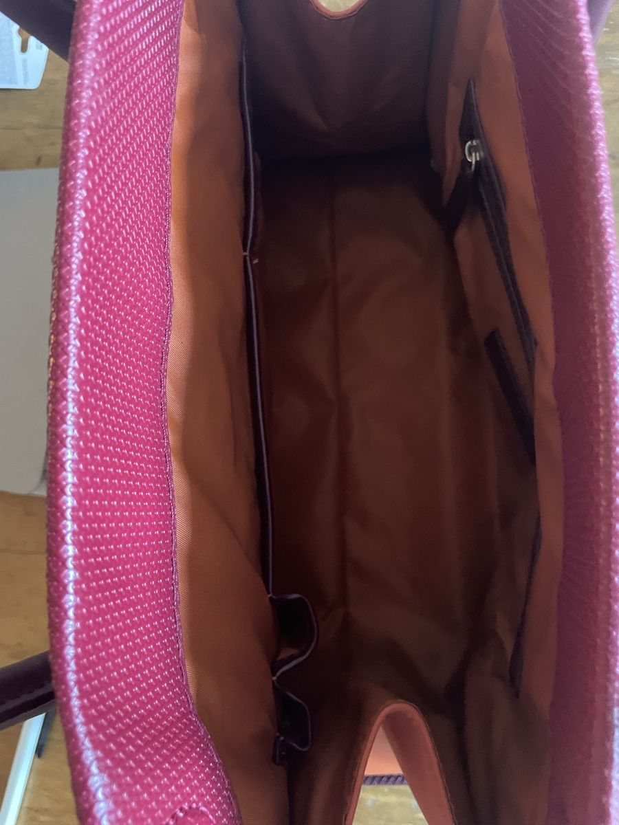 Sacs femmes: Sac Lacoste porté épaule  – Neuf (Voir description) à Genève par aud_zh2d 7