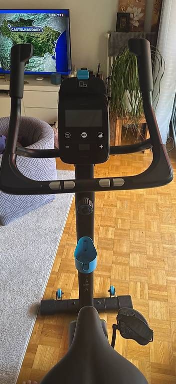 Vélos d'appartement: Vélo d'appartement  – D'occasion à Lausanne par emi_8rcr 2