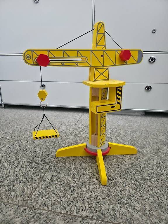 Giocattoli: Kran aus Holz -  ca. 45cm hoch – Usato da Oberembrach venduto da Rufi74 1