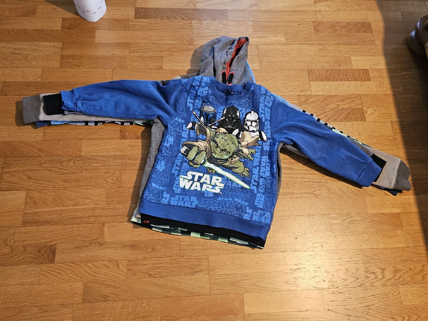 Lotti & Set di vestiti: 8 Pullover + 5 Shirts gr 152 – Usato da Birmensdorf ZH venduto da eva_9hvs 3