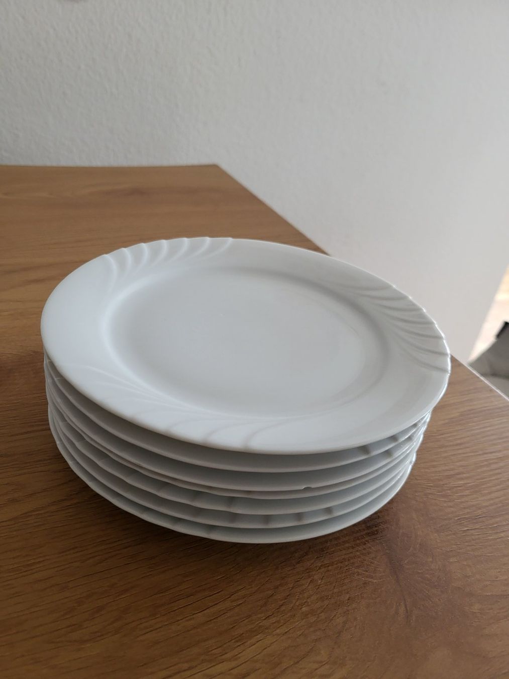 Set di piatti: Teller Set Weiss Keramik – Usato da Effretikon venduto da han_ch8p 2