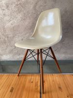 Eames Chair - Herman Miller