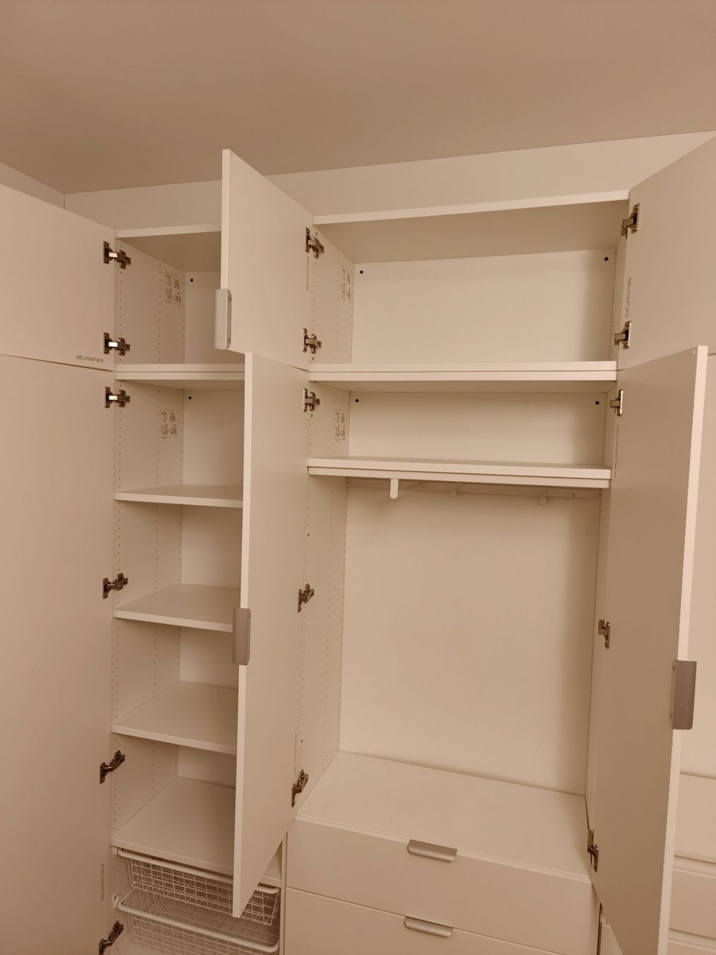 Schränke: Schrank aus 4 teilen – Gebraucht aus Adligenswil von ser_6mpq 2