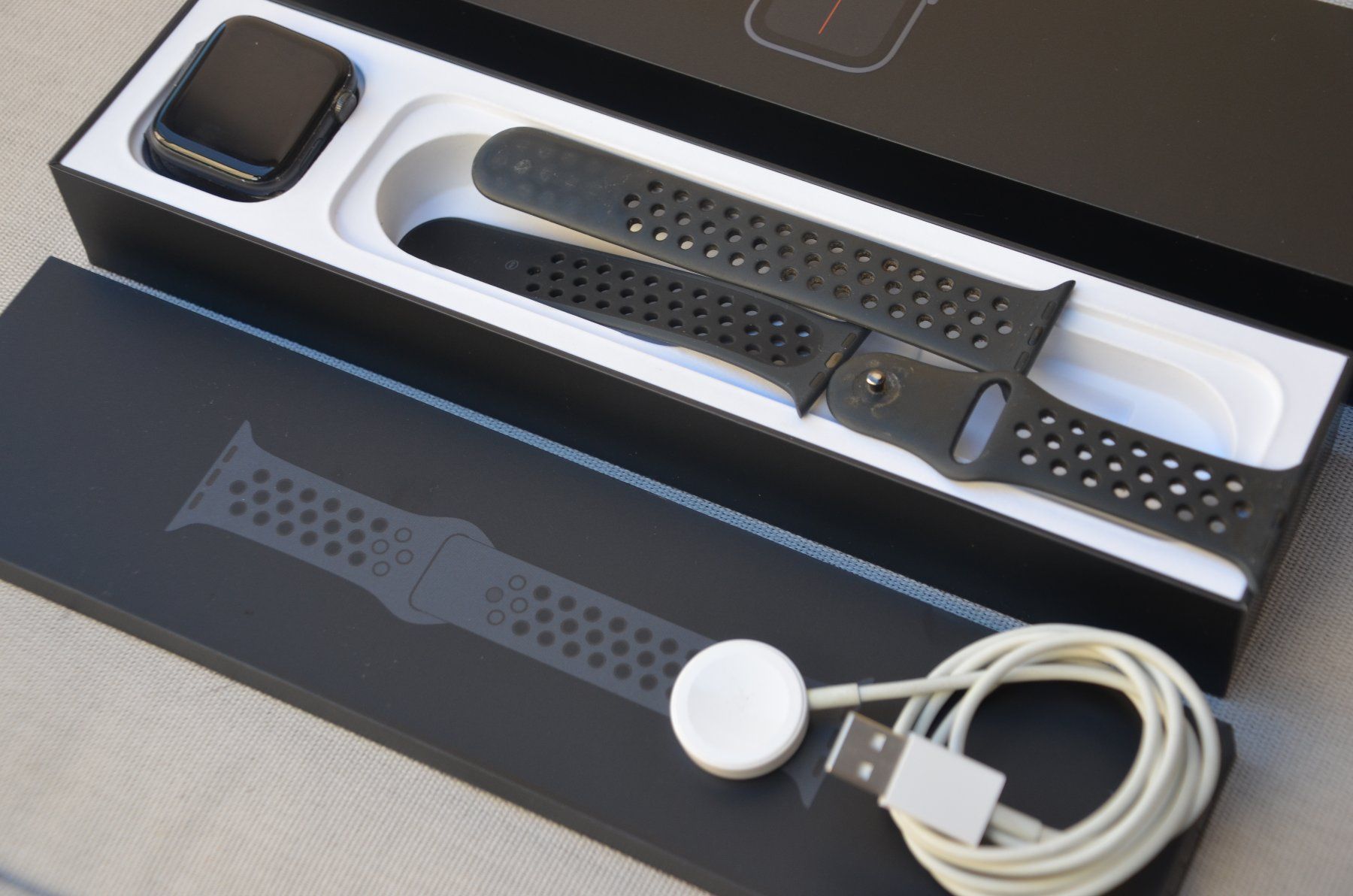 Apple Smartwatch: Apple Watch Nike S5 44mm – Usato da Collonges venduto da arashee 1