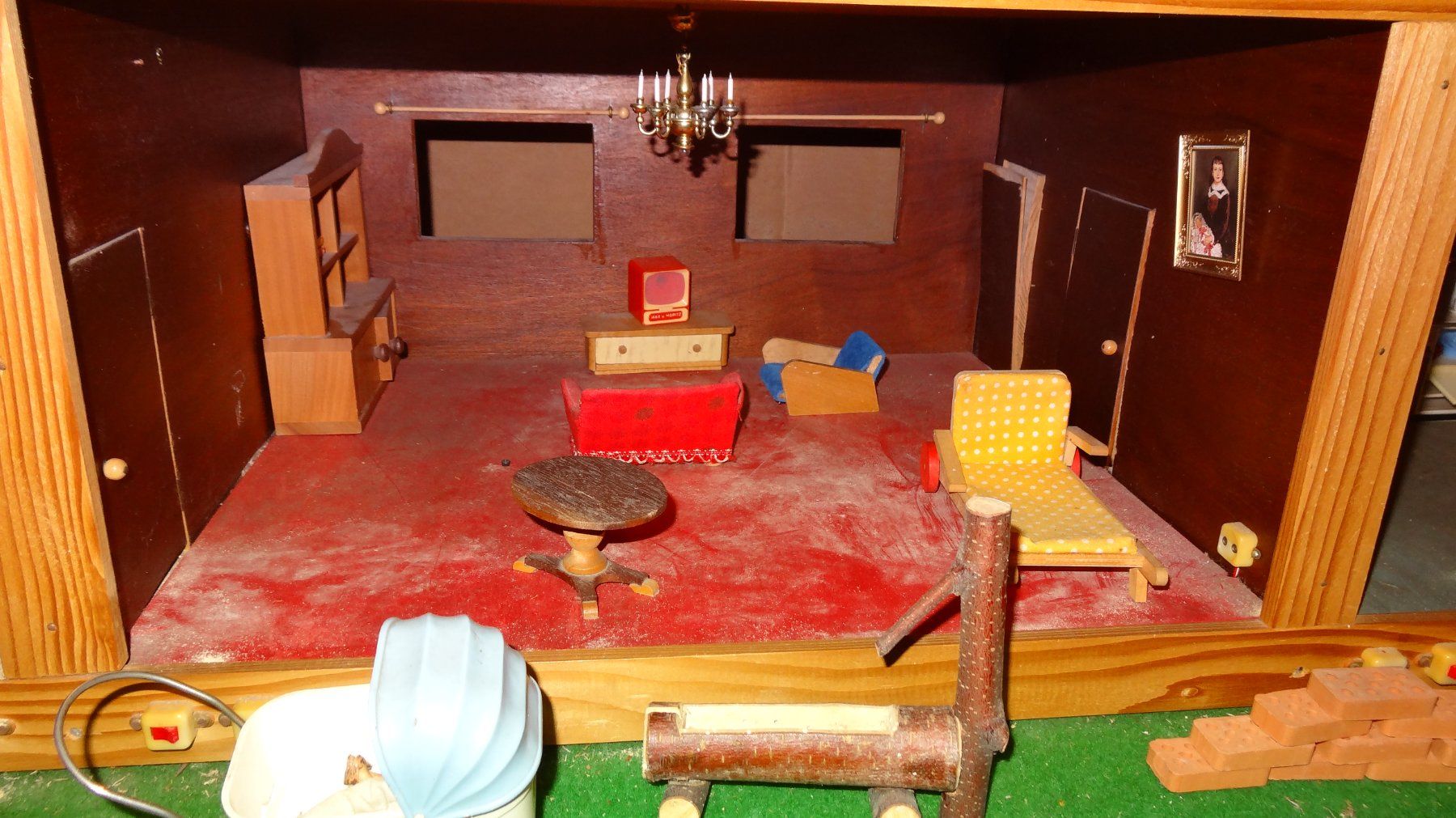 Case e mobili per bambole: Puppenhaus – Difettoso da Roggliswil venduto da raedu08 3