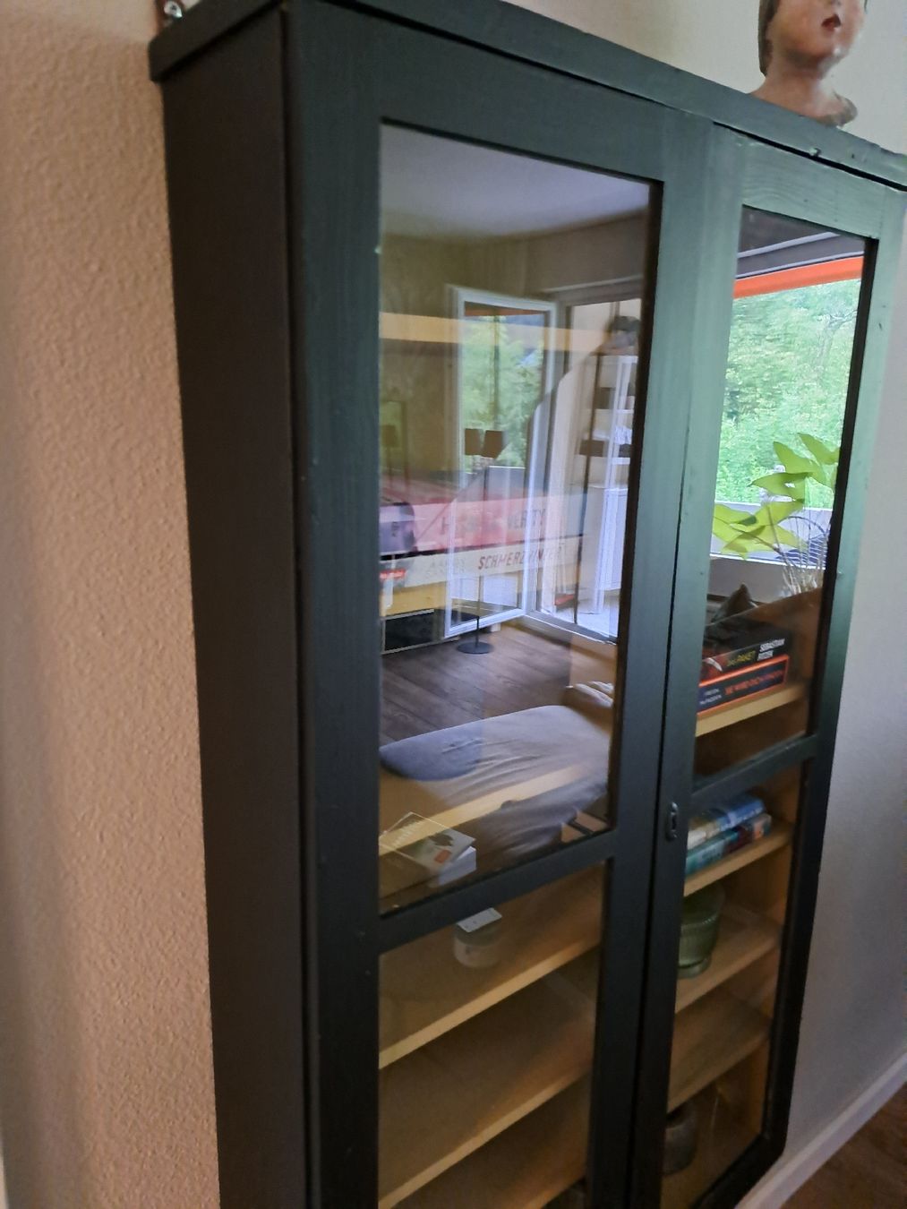 Vetrine: Vintage Holzhängeschrank – Usato da Berneck venduto da Chicandmore 3