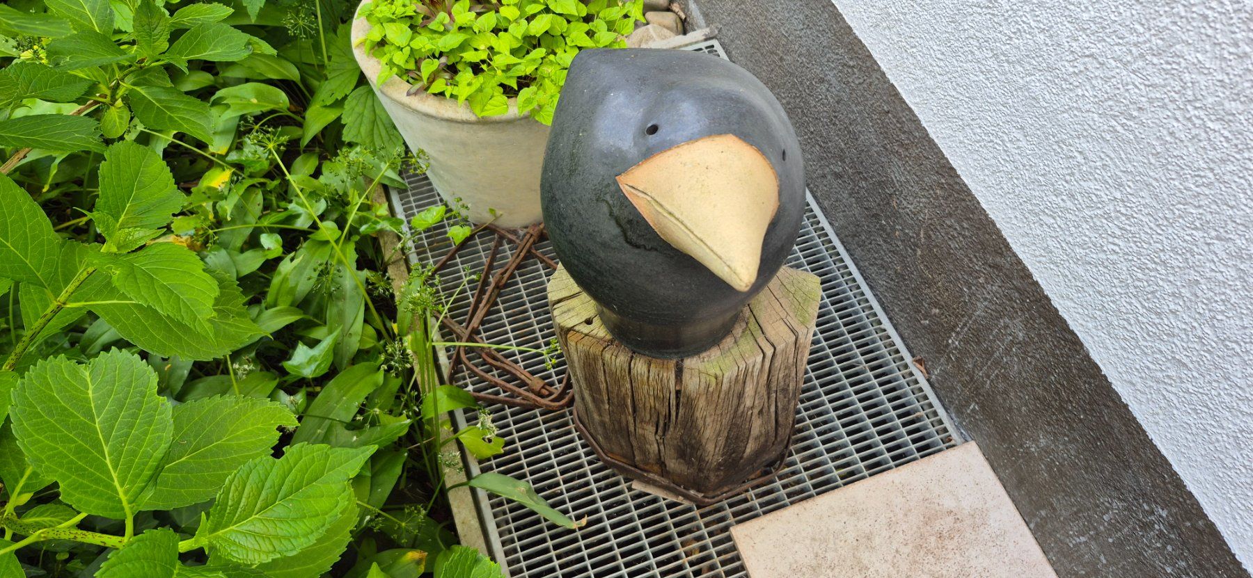 Statuette: Keramik-Vogel Garten Deko – Usato da Eggersriet venduto da Fredb 3