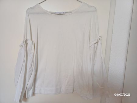 T-Shirt mit Ärmeldetail - Marke: Mango - Grösse: M