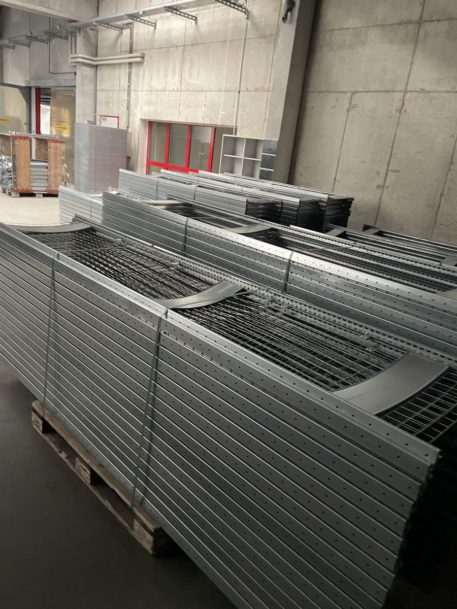Scaffali: Tablarregal/ Fachbodenregal/ Tablargestell – Usato da Niederuzwil venduto da beti077 6