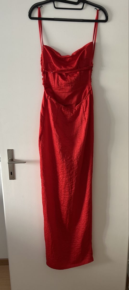 Vestiti: Edles Satin Maxikleid/Abendkleid, rot, Grösse S, neu – Nuovo (secondo la descrizione) da Spiez venduto da gerybe 2