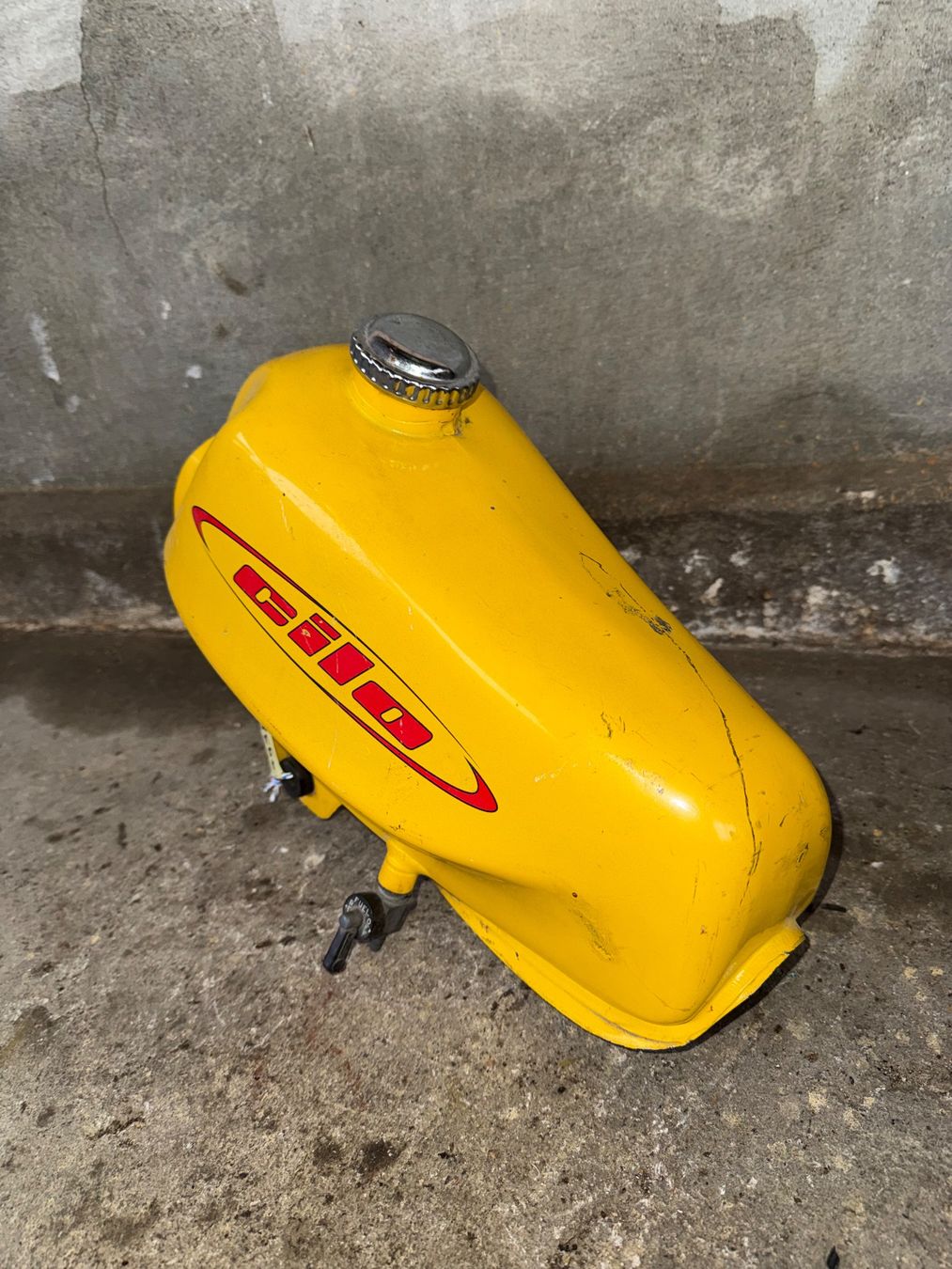 Cilo Accessori per altri veicoli: Cilo Mofa Tank Gelb – Usato da Fahrni b. Thun venduto da berger_tuning34 1